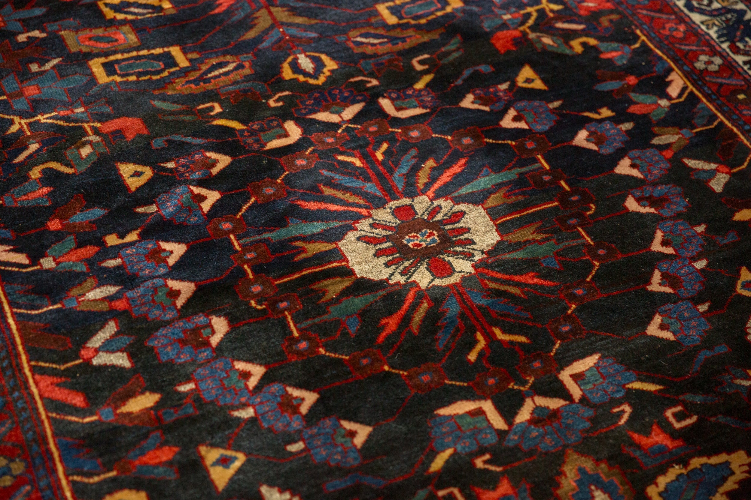 Bakhtiari Rugs