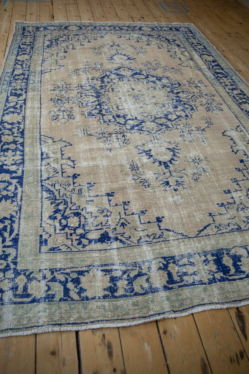 Vintage Turkish Oushak Rug — 1960s | 6'7" x 9'5"