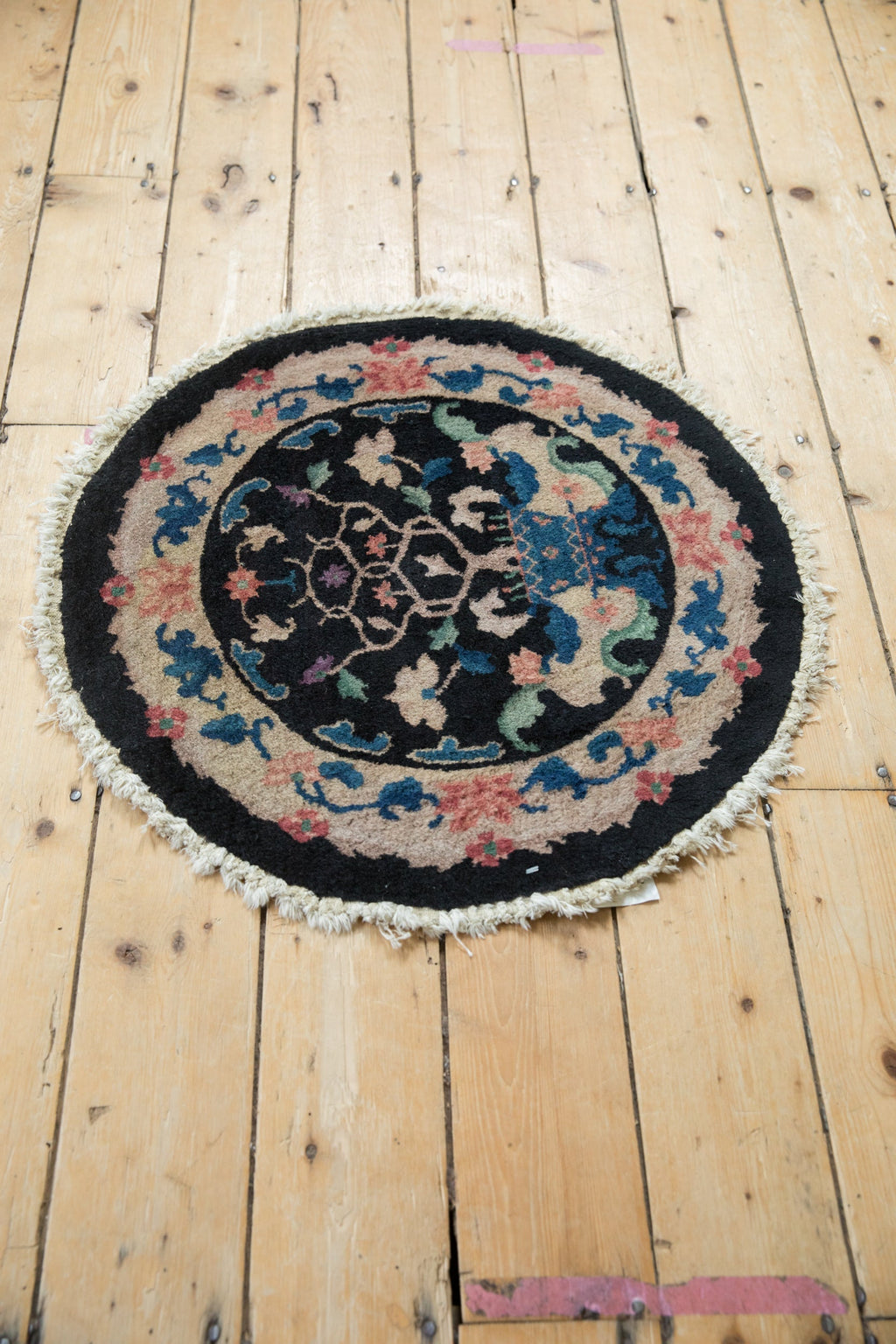 Antique Chinese Nichols Art Deco Round Rug Mat — 1930s | 2'4" × 2'5"