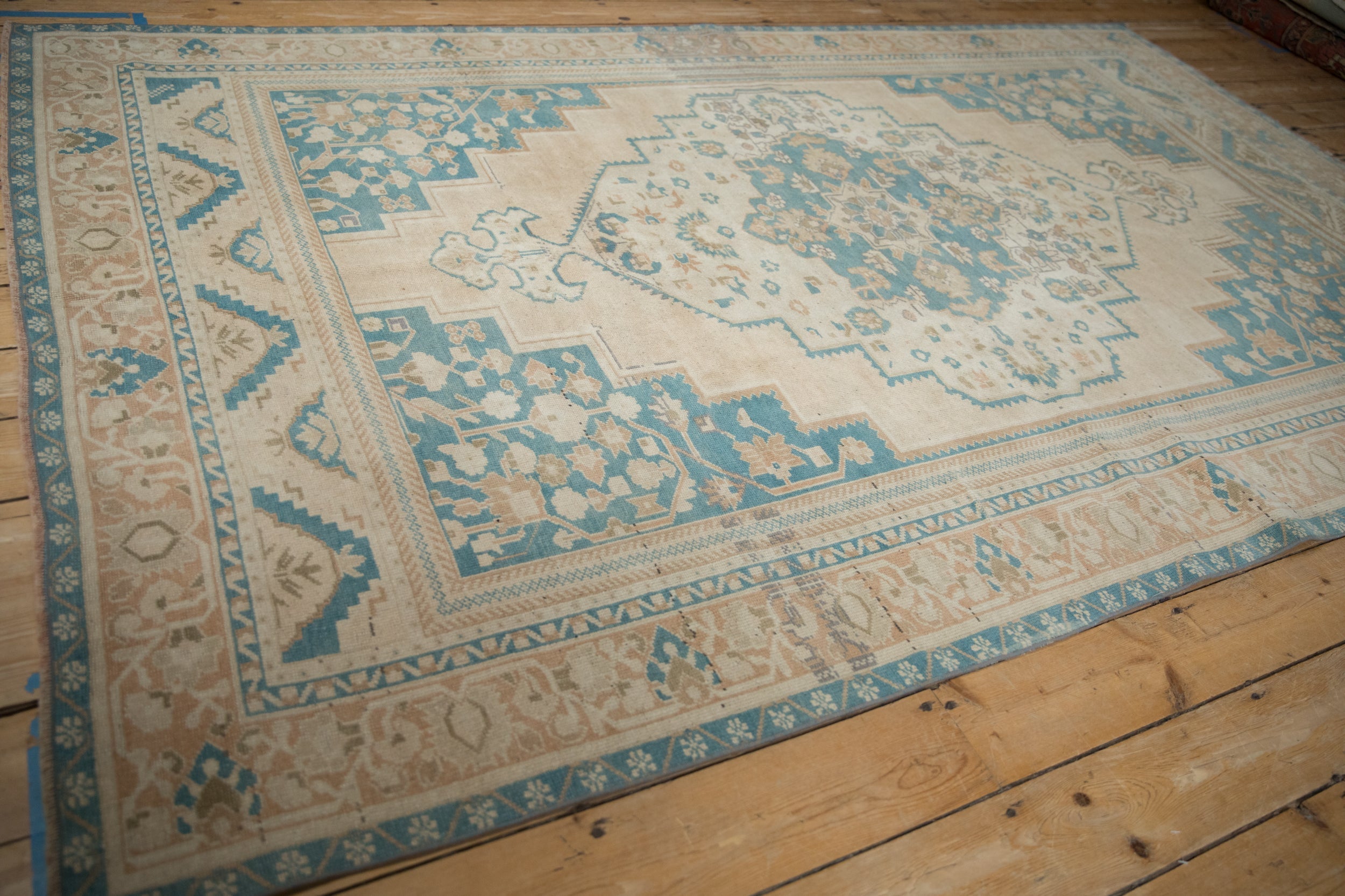 Vintage Turkish Oushak Rug — 1980s | 5'11" x 9'6"