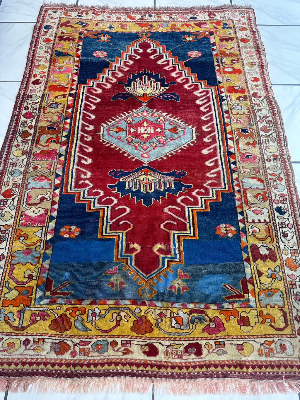 Antique Turkish Milas Rug — Pre-1900 | 4'3" x 5'11"