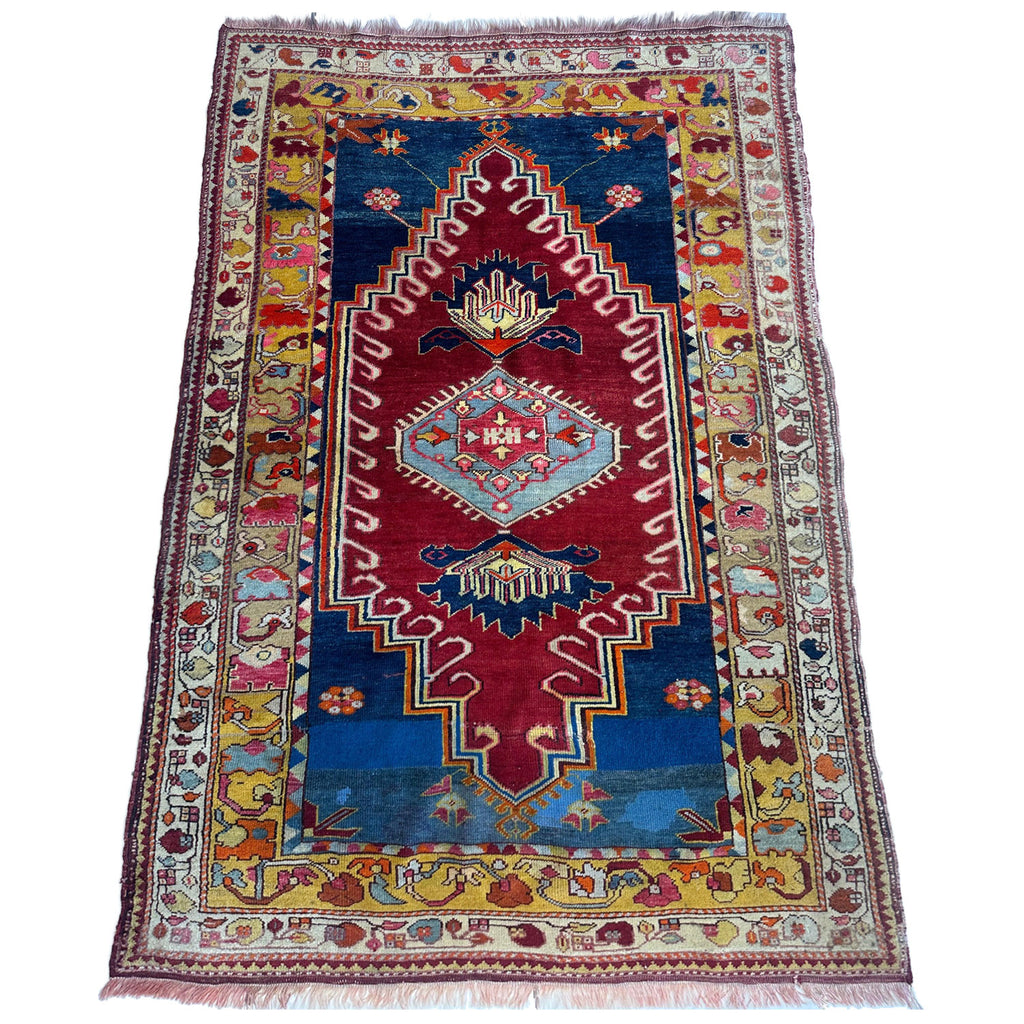 Antique Turkish Milas Rug — Pre-1900 | 4'3" x 5'11"