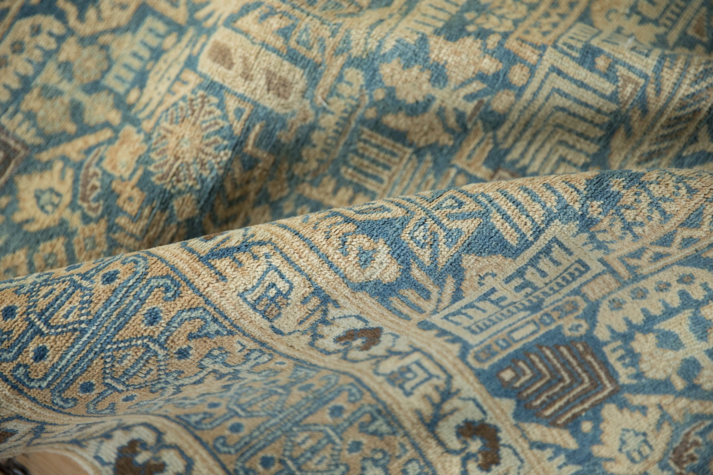 Vintage Persian Tabriz Area Rug — 1950s | 4'4" × 6'5"