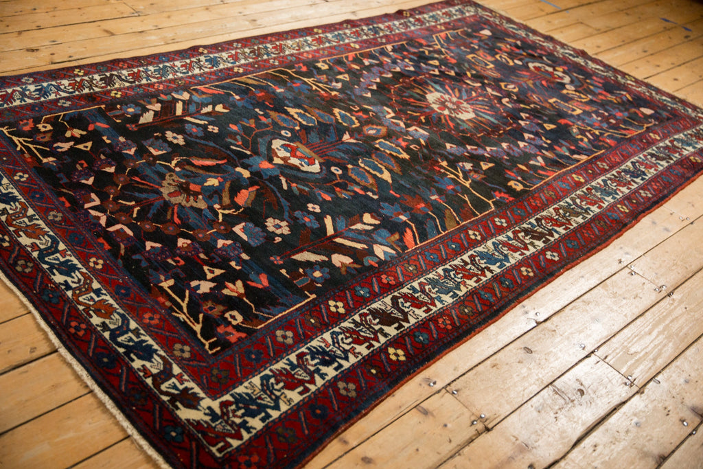 Vintage Persian Bakhtiari Carpet — 1940s | 5'9" x 9'1"
