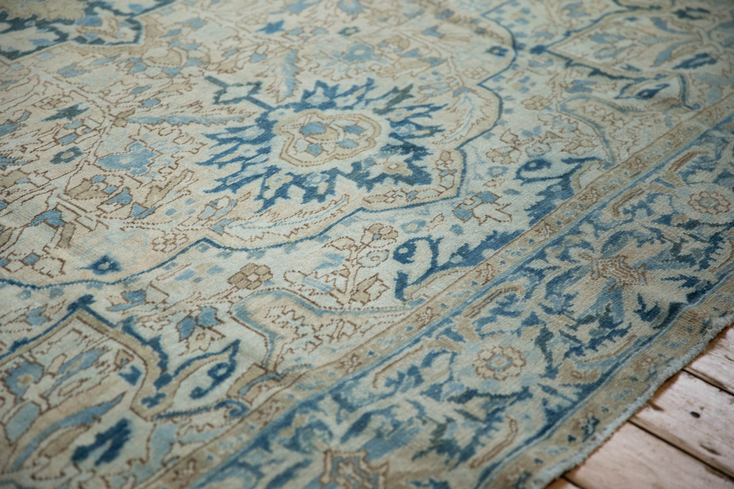 Vintage Persian Heriz Carpet — 1950s | 9'8" x 12'4"