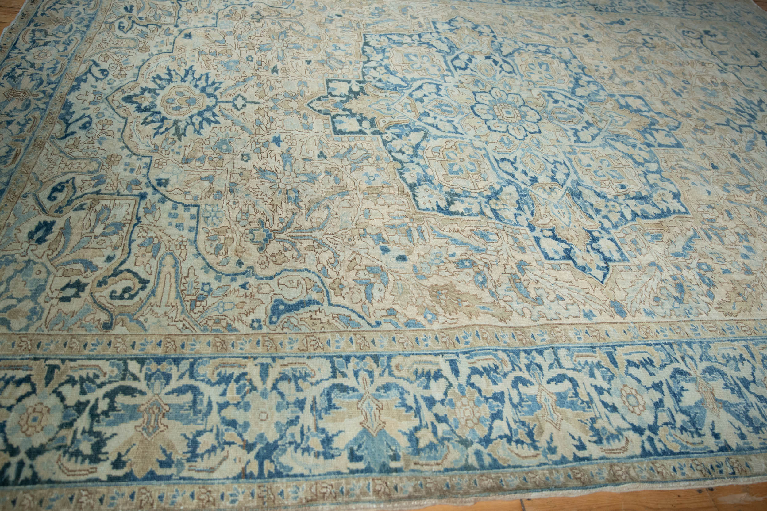 Vintage Persian Heriz Carpet — 1950s | 9'8" x 12'4"