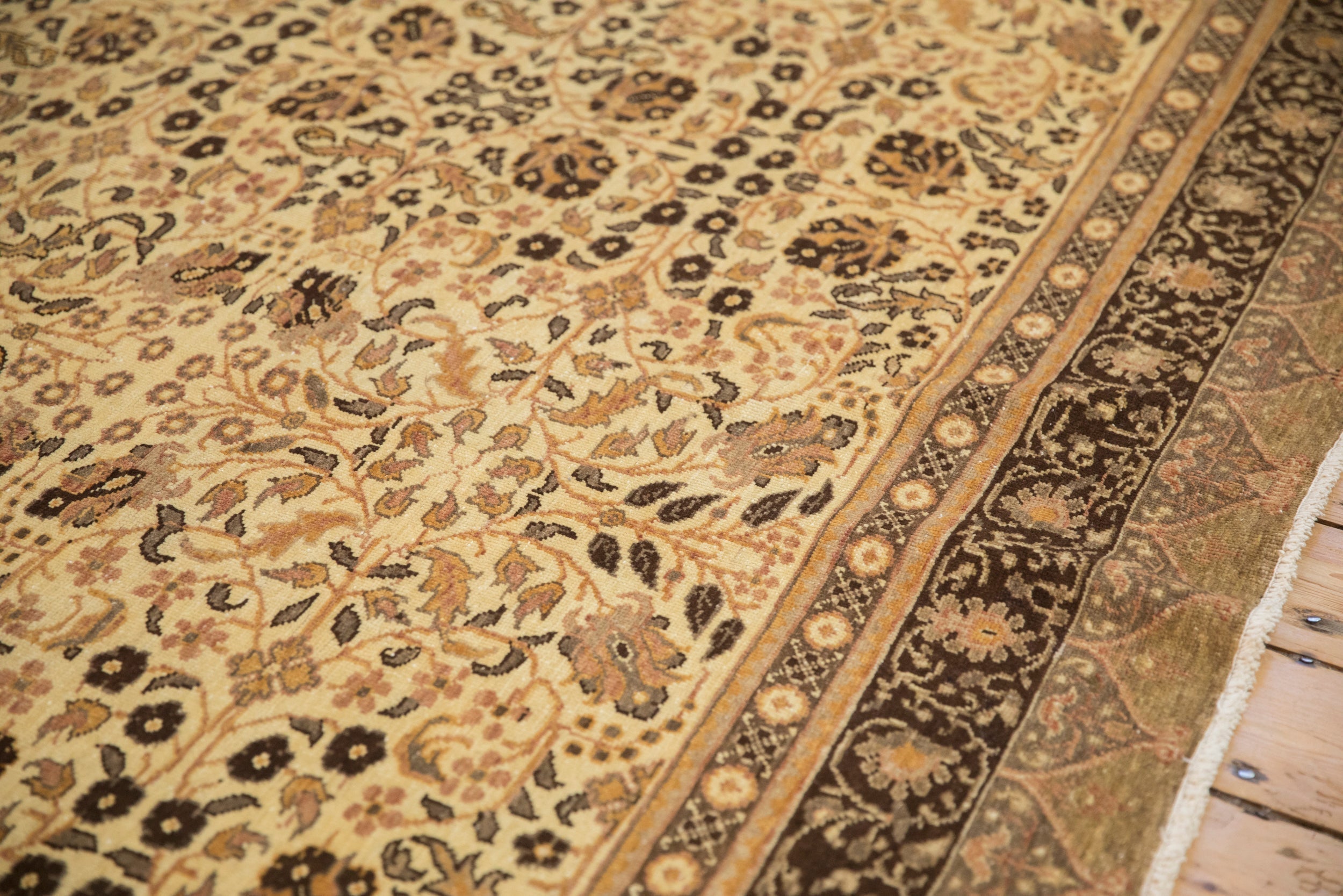 Vintage Turkish Kayseri Rug — 1970s | 6'5" x 9'6"