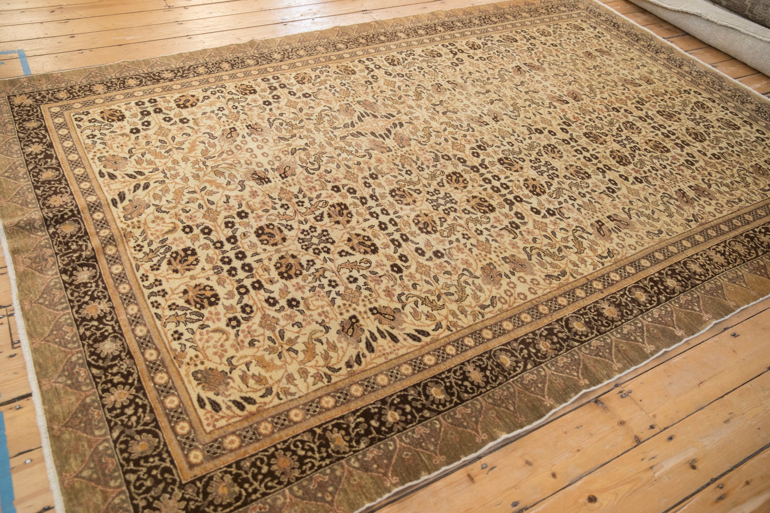 Vintage Turkish Kayseri Rug — 1970s | 6'5" x 9'6"