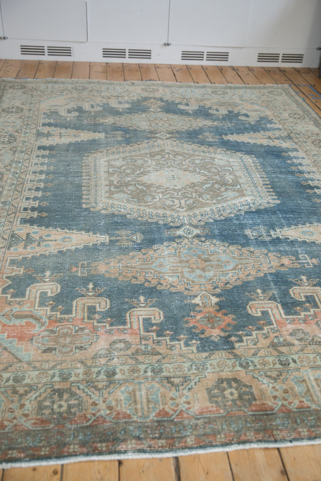 Vintage Persian Veece Carpet — 1950s | 7'7" × 10'11"