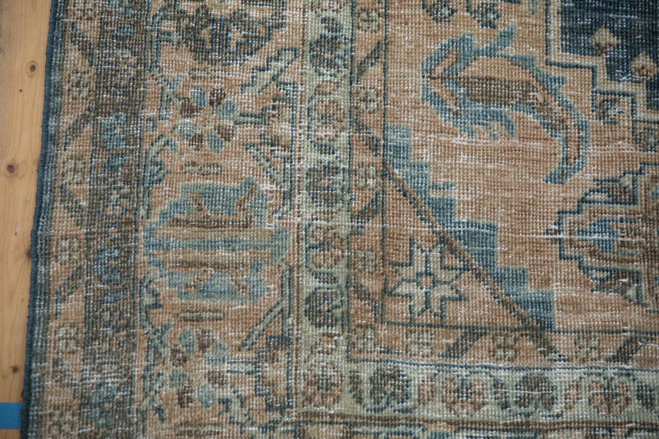 Vintage Persian Veece Carpet — 1950s | 7'7" × 10'11"