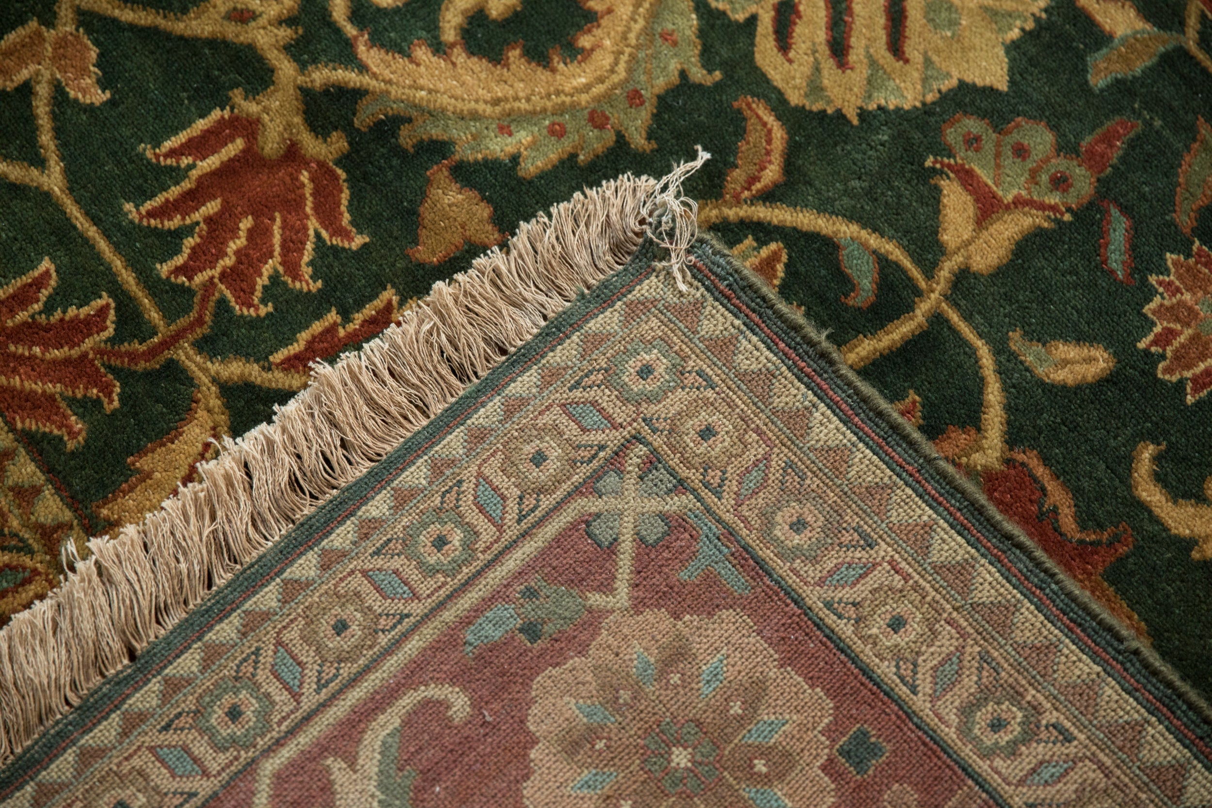 Vintage Indian Serapi Design Area Rug — 1990s | 9'2" × 11'8"