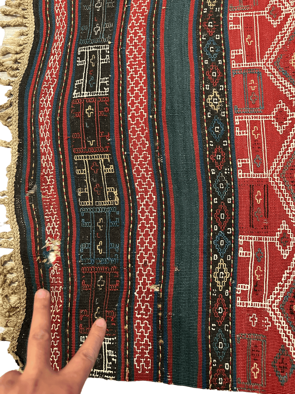 Antique Azerbaijani Verneh Rug — 1900s | 5'4" × 7'11"
